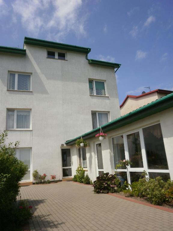 Apartament I Pokoje Aura Dom Wczasowy Darlowko Ngoại thất bức ảnh